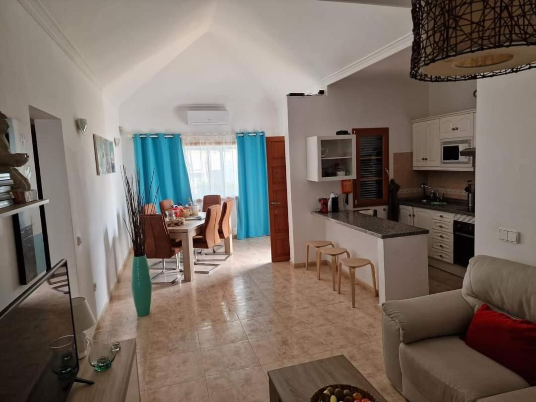 Villa Juanita, Puerto Del Carmen, Lanzarote Tías Zewnętrze zdjęcie